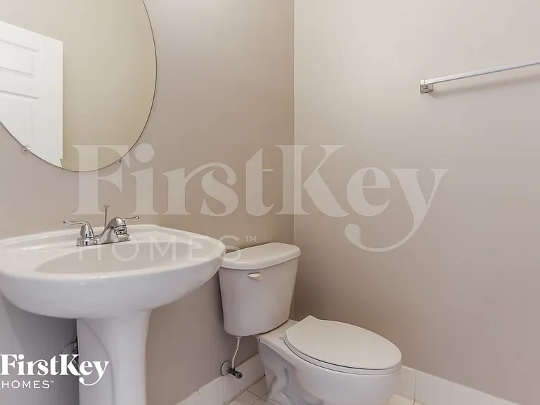 8962 SW 209th Ter — Photo 13