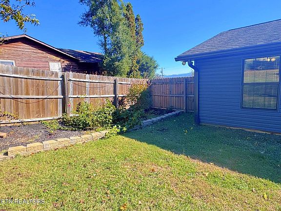 5th image of 3633 Southfork Pl
