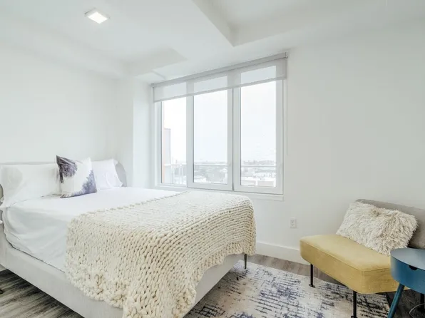 477 Broadway image 1 of 15