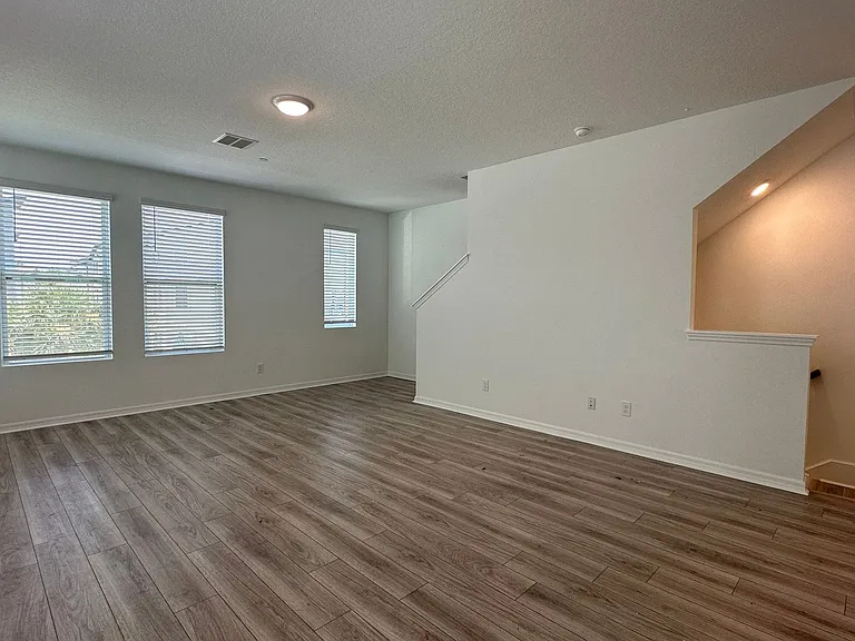 8454 Sperry St — Photo 32