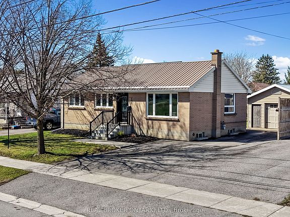 2nd image of 121 E Goodfellow Rd
