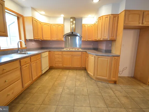 417 Tasker St, Ridley Park, PA 19078