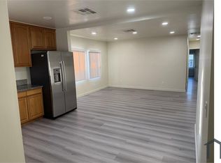 7014 Foothill Blvd #7016-B, Tujunga, CA 91042