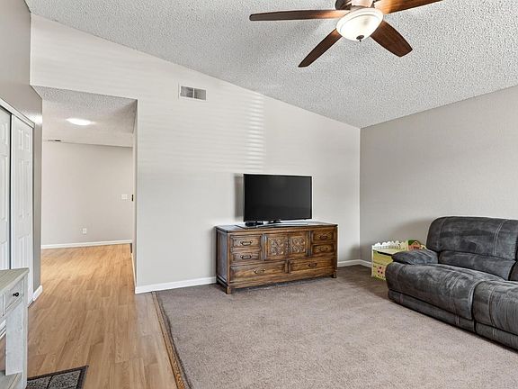 5th image of 4526 Hillview Court