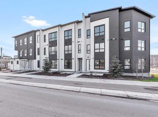 4905 N Bowness Rd NW, Calgary, AB T3B0G2