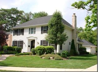 241 E May St, Elmhurst, IL
