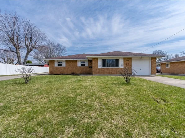 5816 Woodmore Dr, Dayton, OH 45414