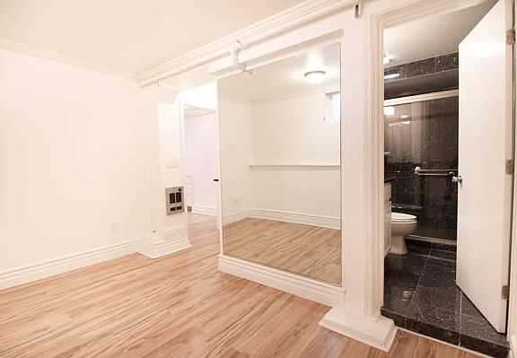 3rd image of 1046 Pacific Avenue Salmon #6