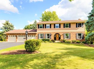 1201 Lexington Dr, Algonquin, IL 60102