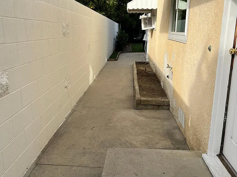 16623 Calahan St — Photo 36