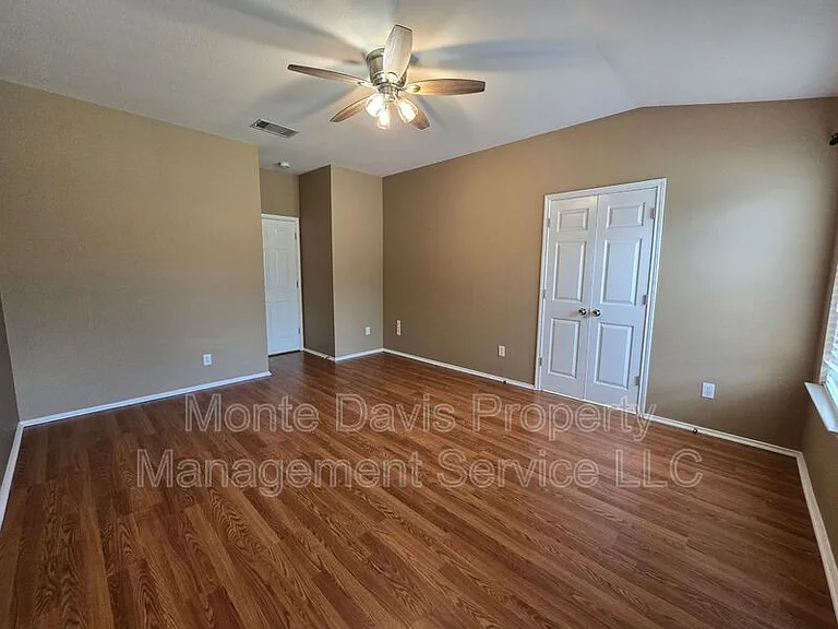 14309 Ballycastle Trl — Photo 18