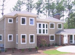 1060 Pioneer Trl, White Plains, GA 30678