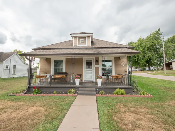 410 Lincoln St, Edinburgh, IN 46124