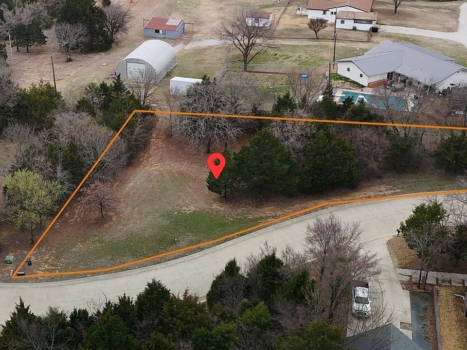 2nd image of 3542 Highland Oaks Cir