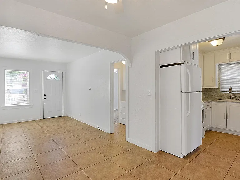 669 California St — Photo 12