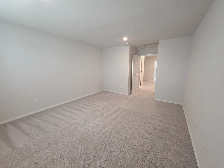 2605 NE 115th Pl — Photo 25