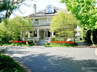 486 Greenleaf Ave, Glencoe, IL