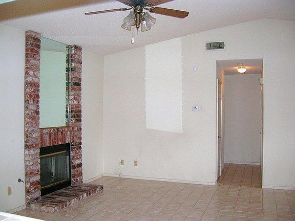 2nd image of 4816 Canadian Dr