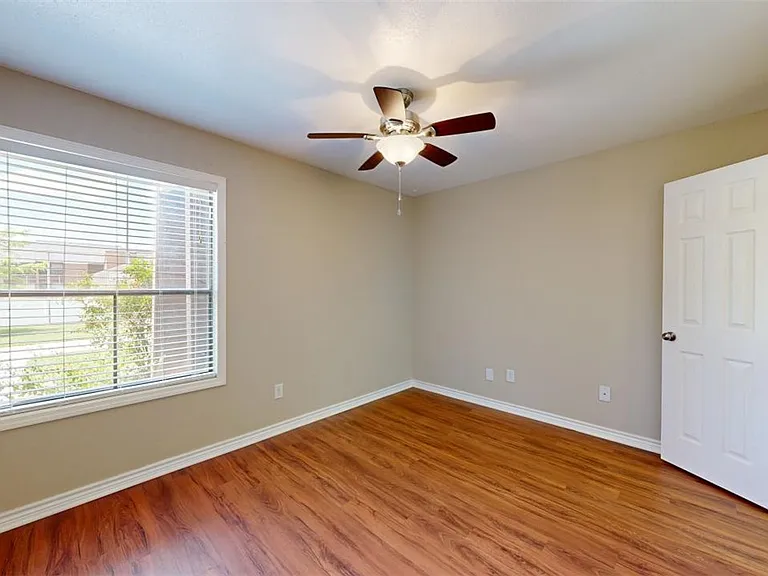904 University Oaks Blvd #97 — Photo 23