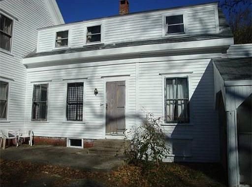 4th image of 10 Hardy Ave