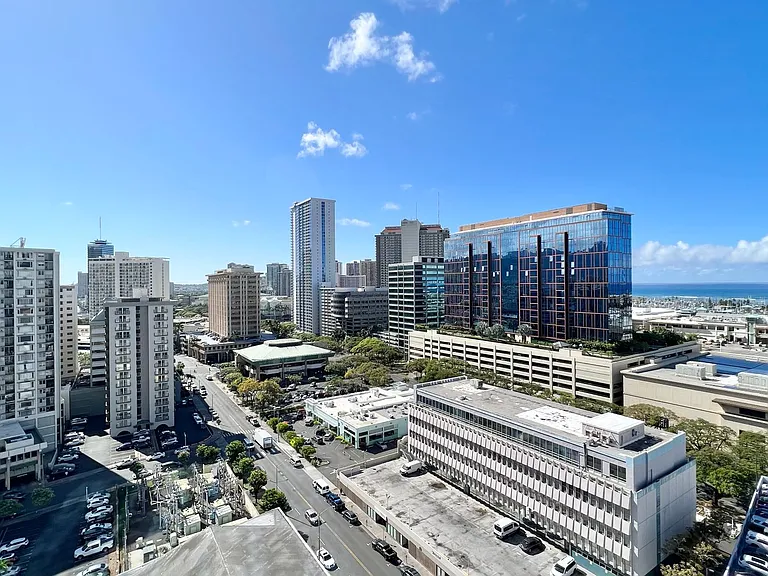 629 Keeaumoku St #1605 — Photo 30