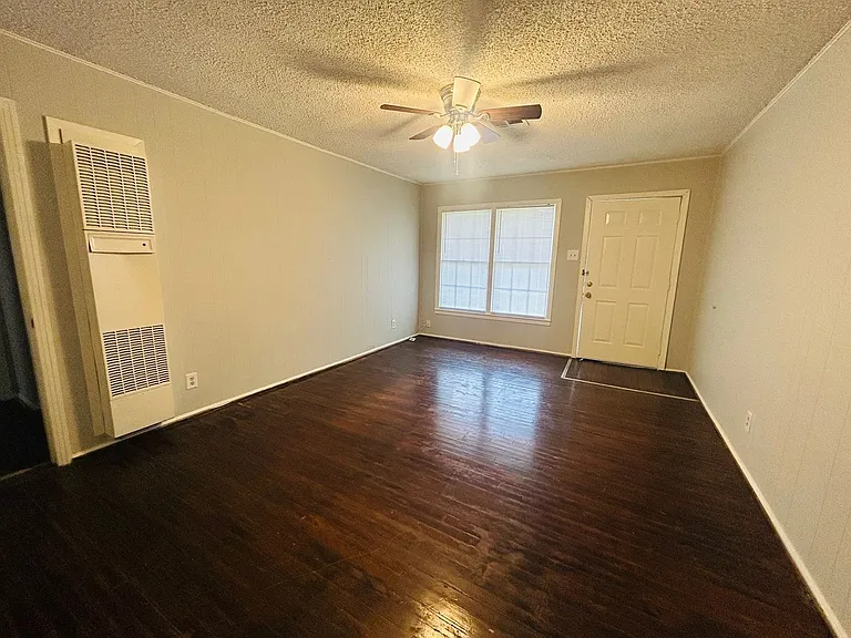 3816 Cumberland Ave — Photo 7