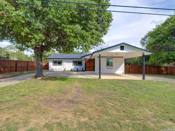 1507 SYCAMORE ST, Bandera, TX 78003