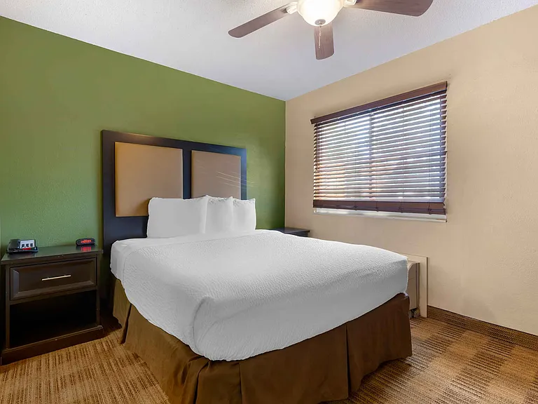 1 Bedroom Suite - 2 Queen Beds