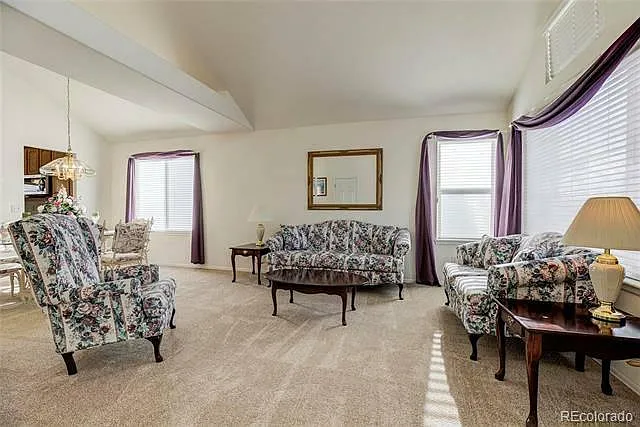 4 bed, 3100 sqft, $3,800 — Photo 2