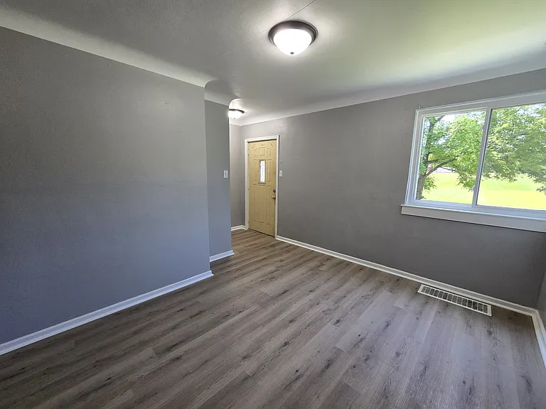 2214 Idaho St — Photo 6