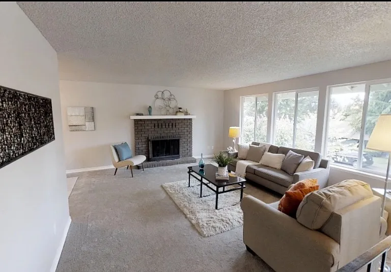 1512 Dayton Ct NE #1 — Photo 1