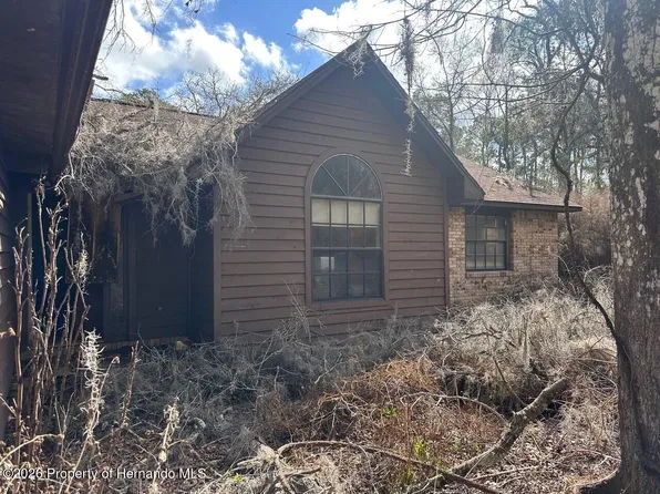 6154 Neff Lake Rd, Brooksville, FL 34601