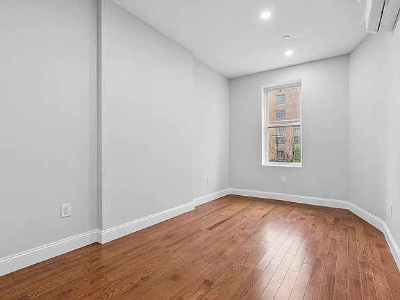 3rd image of 1149 Saint Marks Ave Floor 1