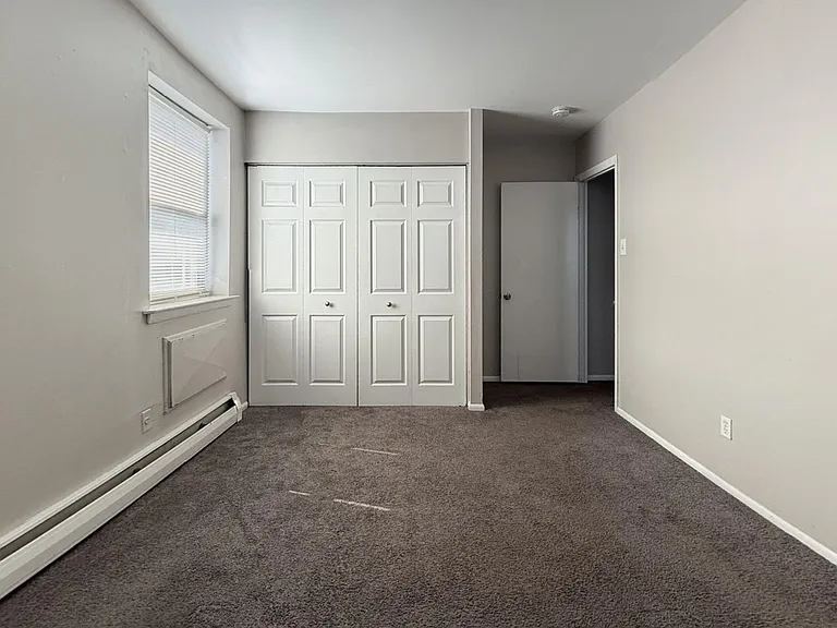 Ashland Apartments — Photo 9