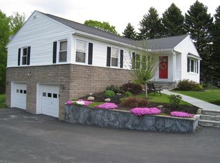 3515 Howlett Hill Rd, Camillus, NY 13031