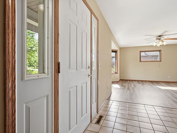 3rd image of 3966 Sunnyvale Dr