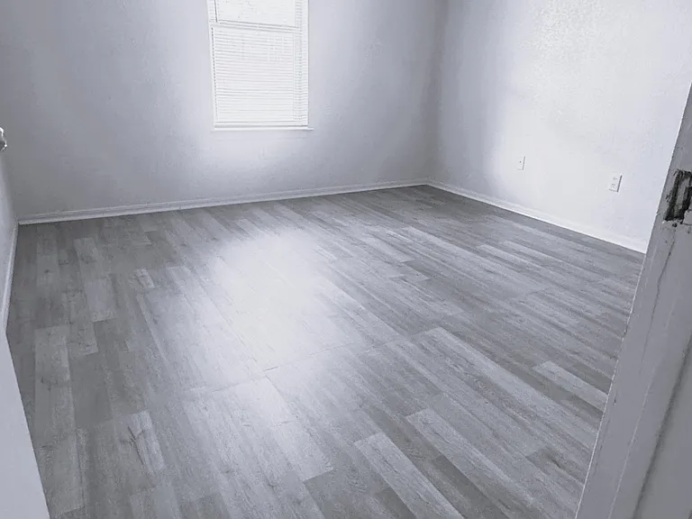 1102 Circle M Dr #C — Photo 3
