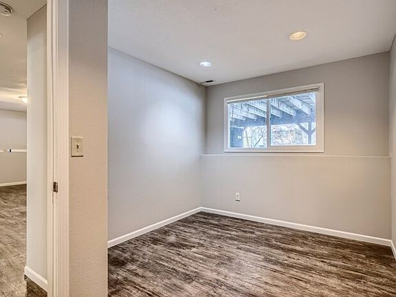 4th image of 4993 Campanaro Ln