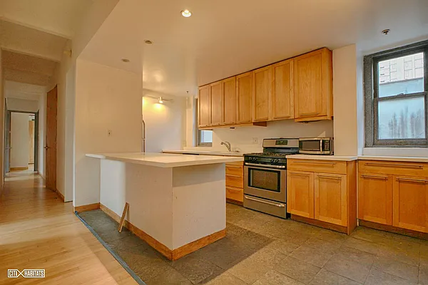 Rented by Citi Habitats | media 26