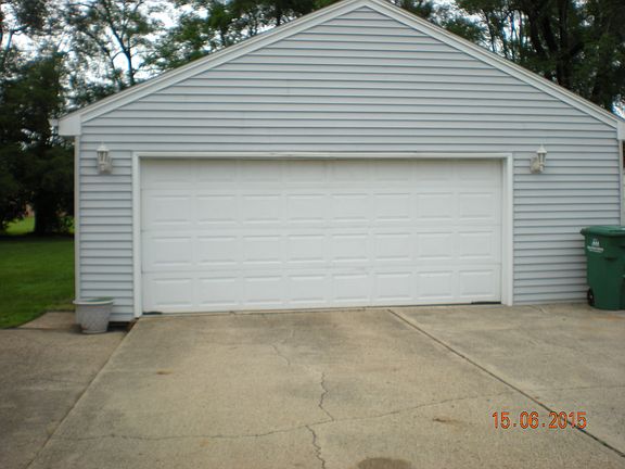 5th image of 5485 NW 61st Pl