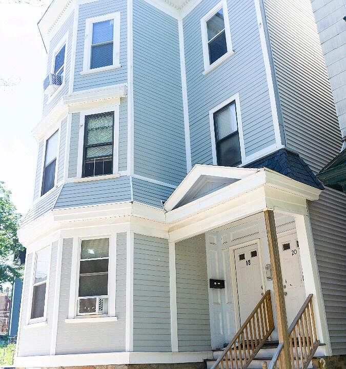 2nd image of 10 Highland Ave