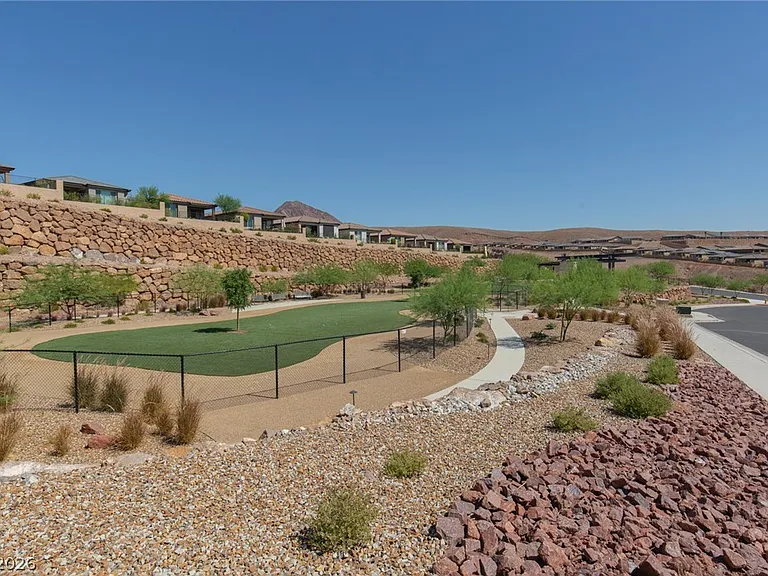 92 Stone Bluff Ln — Photo 30
