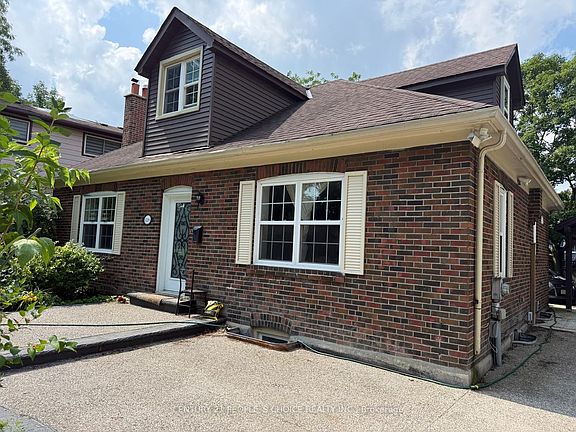 3rd image of 1226 Oxford Ave