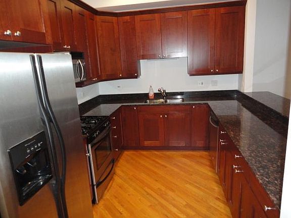 5th image of 3338 N Sheffield Ave #4E