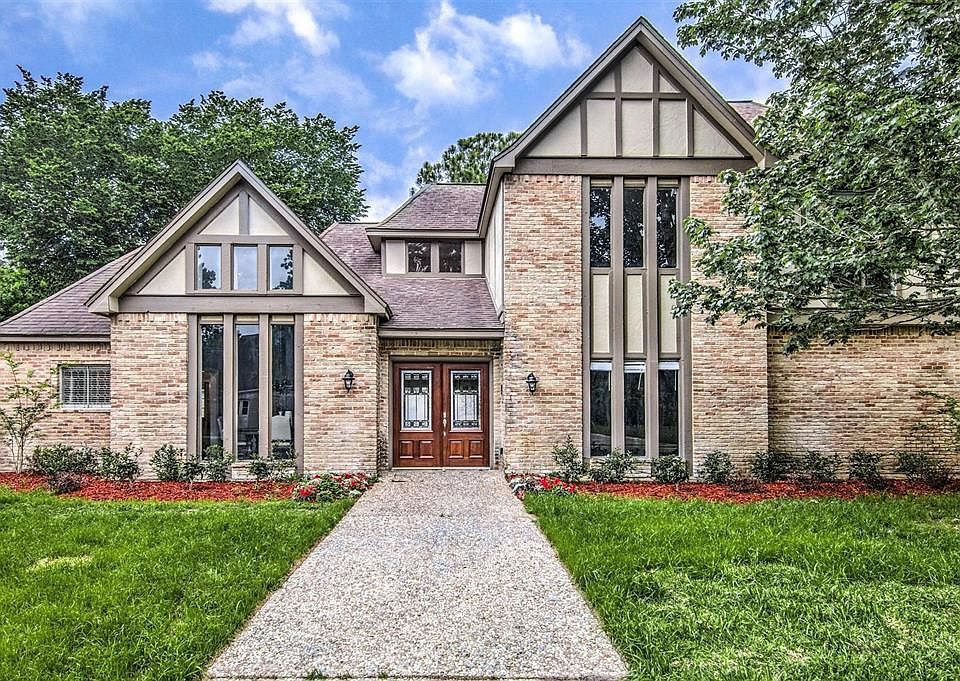 1st image of 1026 Daria Dr