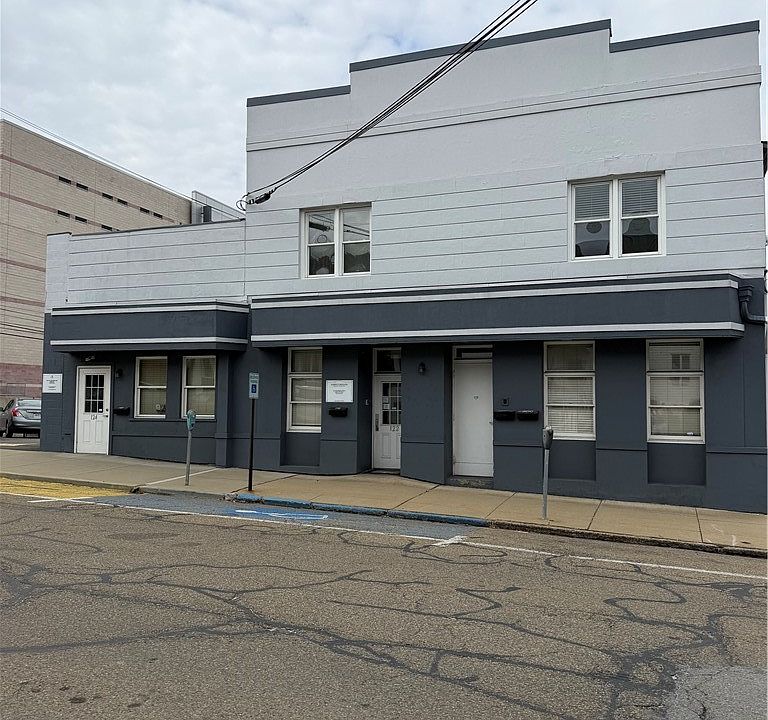 1st image of 120 S Washington St #A