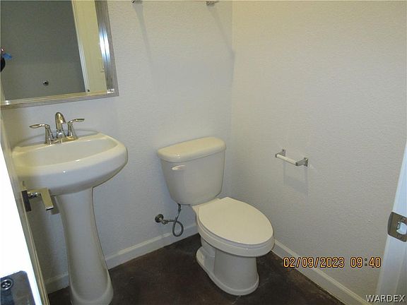 4th image of 3560 N Bond St #C