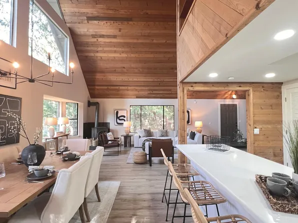 12402 Francis Dr, Grass Valley, CA 95949