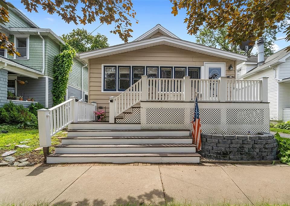 1st image of 36 Mozart Street