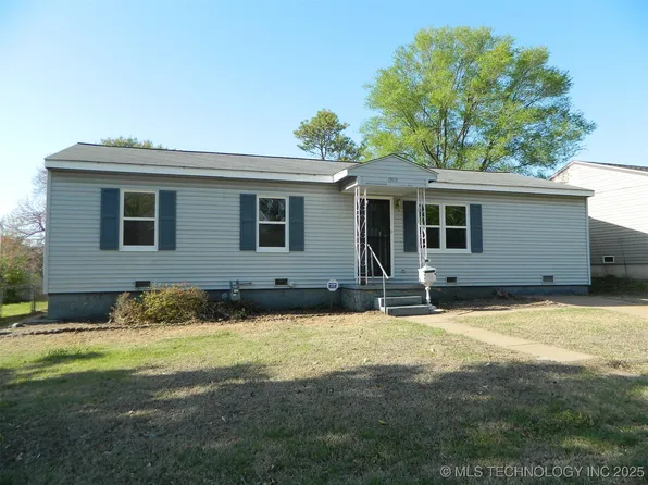 1909 W Main St, Collinsville, OK 74021